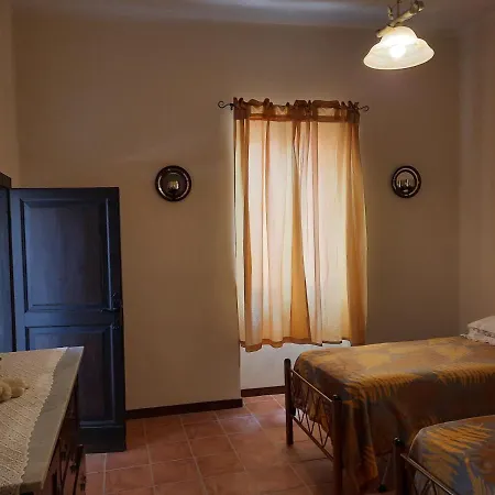 Palazzo Campagna Santa Domenica Talao
